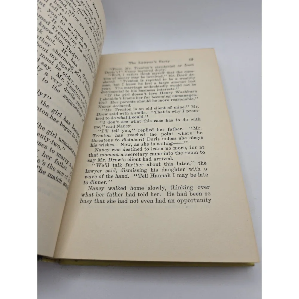 Nancy Drew ︱#17︱ The Mystery of the Brass Bound Trunk︱1940